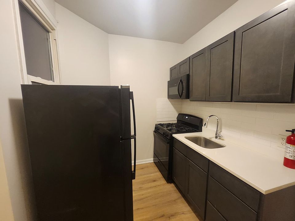 1st image of 339 Washington St #2E
