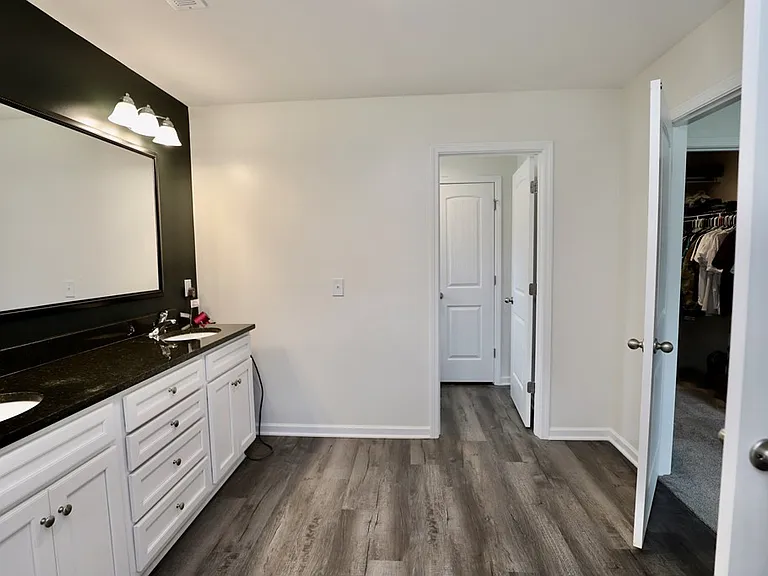41 High Point Dr — Photo 48
