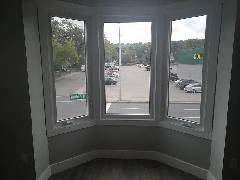 1143 Main St E #1 — Photo 9
