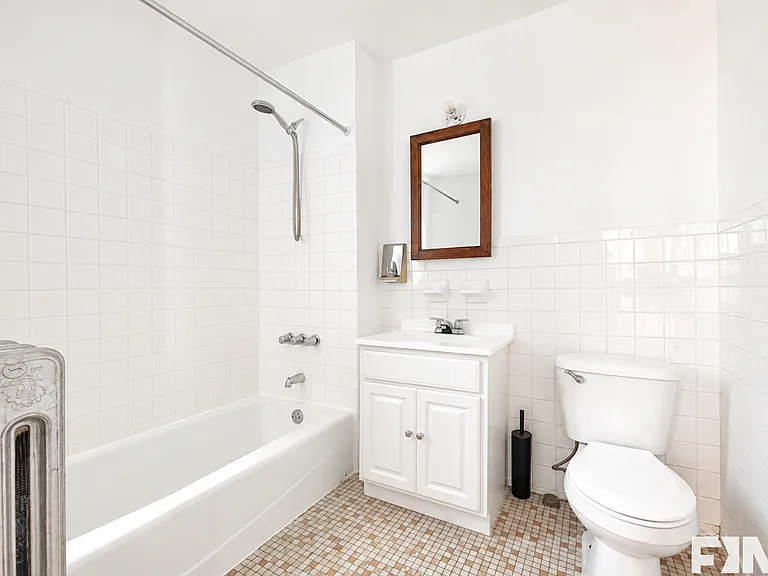 4724 5th Ave #3 — Photo 4