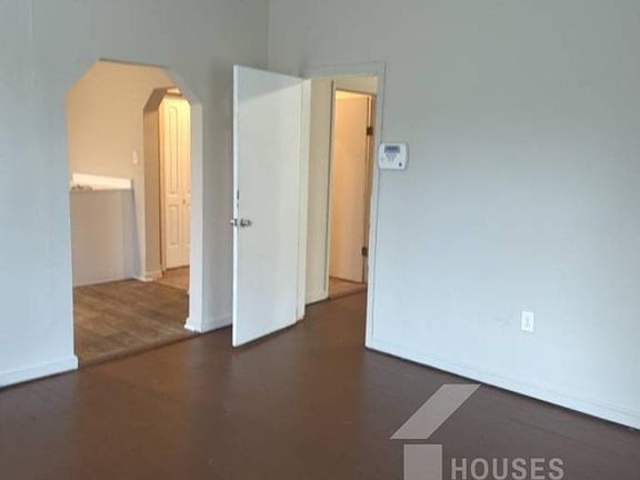 2nd image of 680 Beaumont Ave