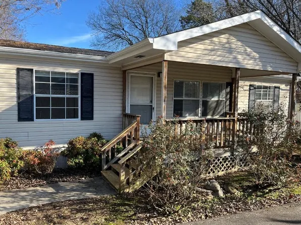 8022 Snow Hill Rd, Ooltewah, TN 37363