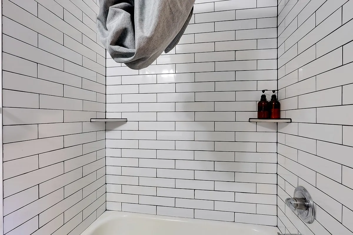 1 bed, 900 sqft, $1,500 — Photo 3