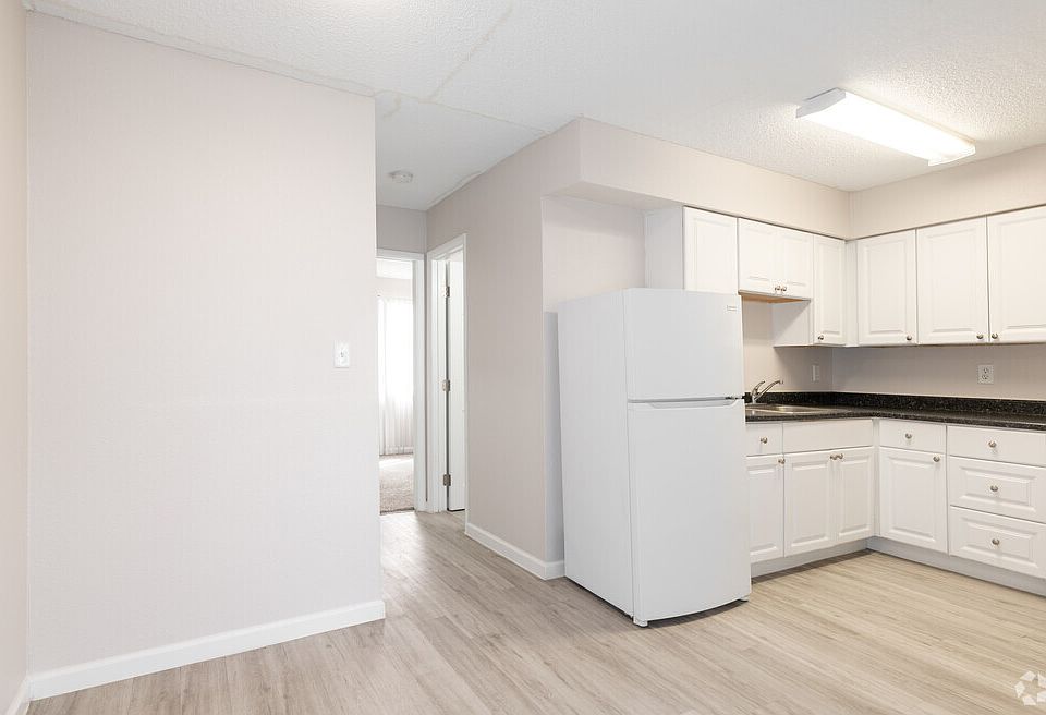 1st image of 4748 N Mesa St #2859ca6bf