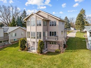 W1343 N Blue Spring Lake Dr, Palmyra, WI 53156