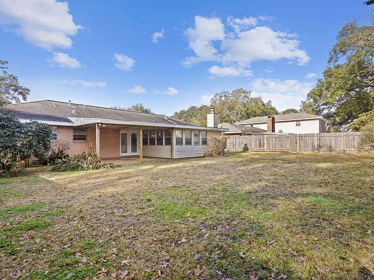 421 Kim Dr — Photo 12