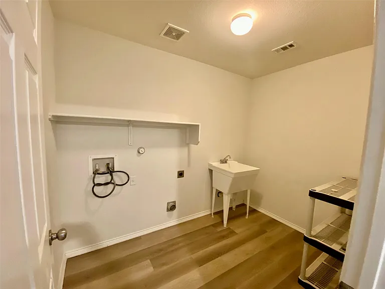 108 King Elder Ln — Photo 8