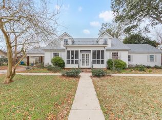1913 W Saint Mary Blvd, Lafayette, LA 70506