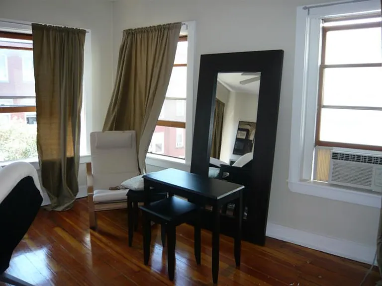 435 Hanover St #4 — Photo 5