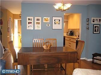 4th image of 75 Bennington Dr