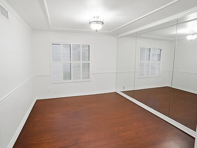 24124 Mentry Dr — Photo 18