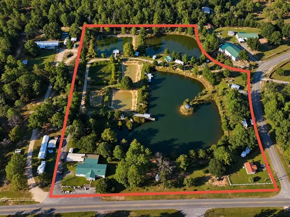 6291 Coy Burgess Loop, Defuniak Springs, FL 32435