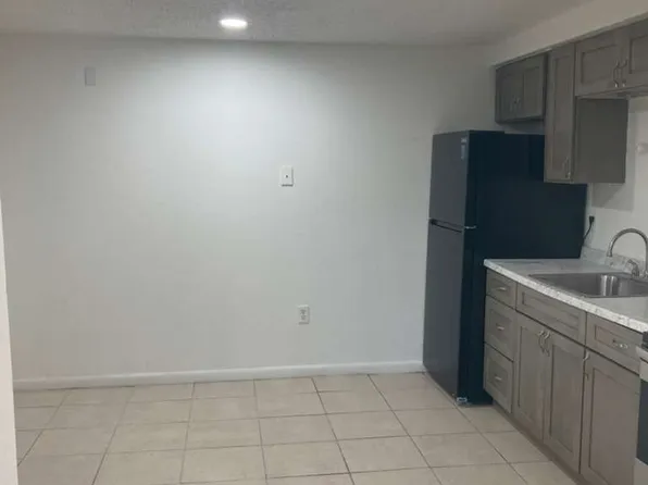 14003 San Casa Pl APT 101, Tampa, FL 33613