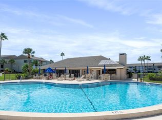 6155 S Mirror Lake Dr APT 109, Sebastian, FL 32958