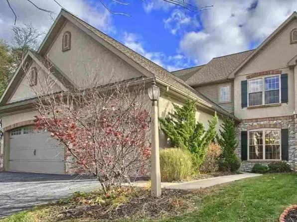 5611 Twilight Dr, Harrisburg, PA 17111