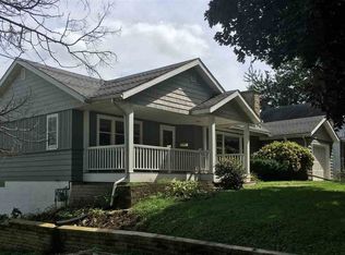 206 S Clay St, Mount Carroll, IL 61053