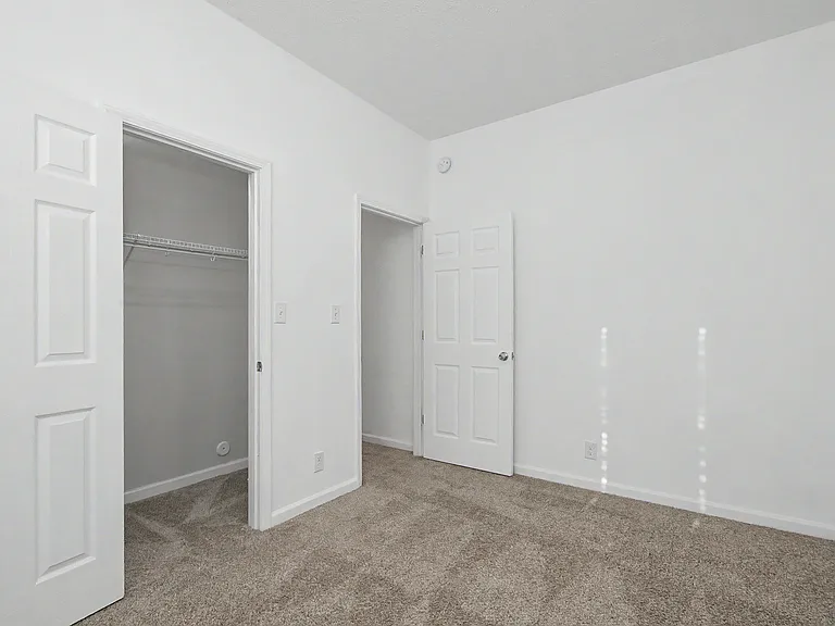 1371 Constitution Dr — Photo 40