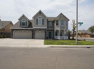 5043 W Oriole Ave, Visalia, CA 93291
