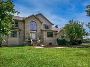 2630 Rolling Meadows Dr, Xenia, OH 45385