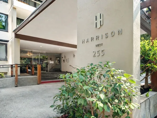 255 SW Harrison St APT 14B, Portland, OR 97201