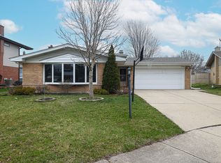 179 W Millers Rd, Des Plaines, IL 60016
