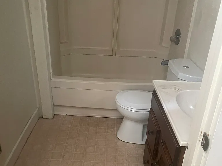 58 Main St #6 — Photo 8