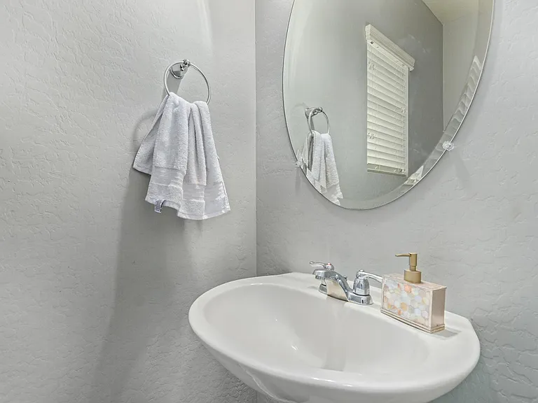7919 S 8th Way — Photo 20