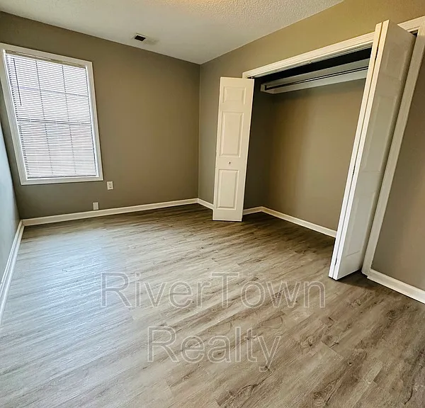 715 Ayers St — Photo 7