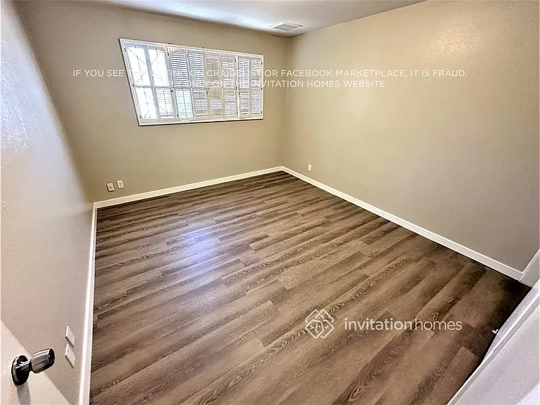 111 E McKinley St — Photo 13