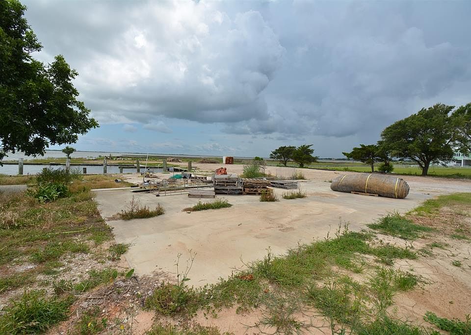 529 E Bayshore Dr, Palacios, TX 77465 MLS 10169191 Zillow