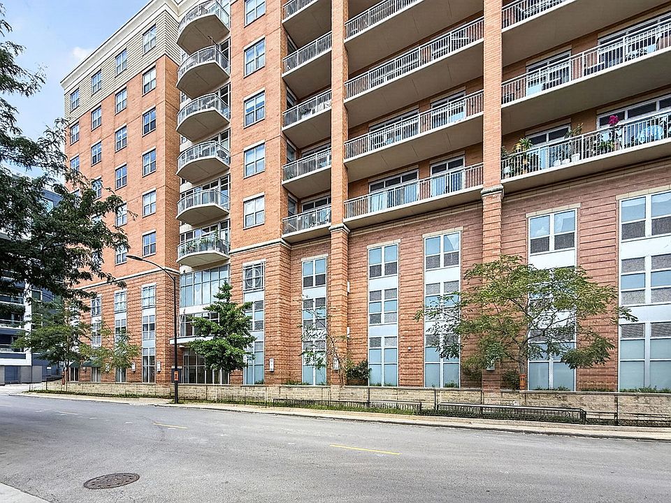 1st image of 950 W Monroe St Unit 612