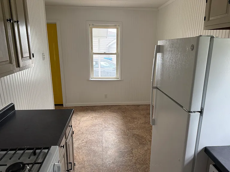 116 Victory Dr — Photo 17