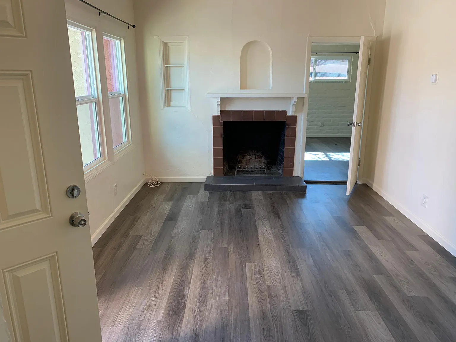 2603 N Orchard Ave — Photo 3