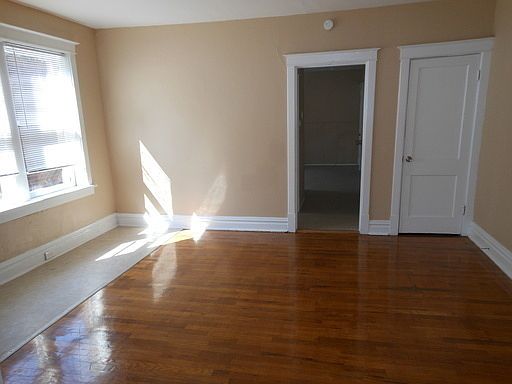 4th image of 309 Eichelberger St #A