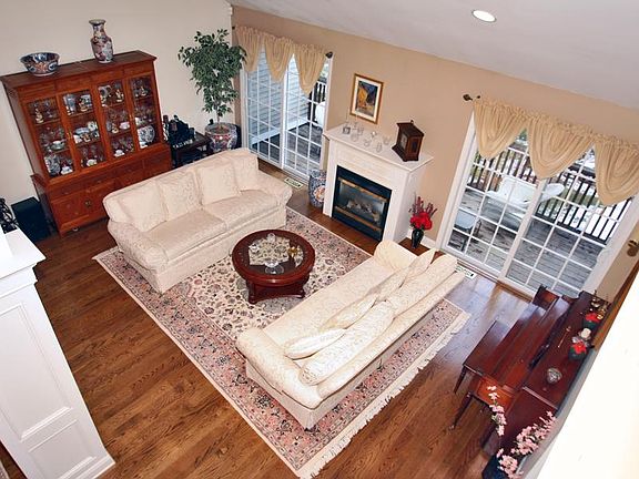 Vaulted Ceiling Living room