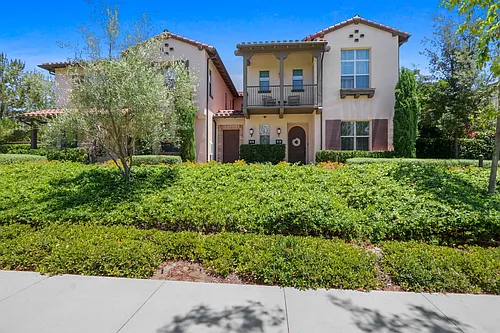 82 Parkwood Photo 1