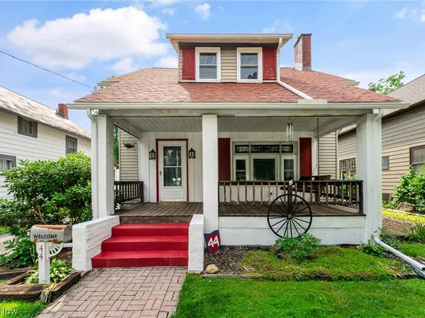 44 Water St, Poland, OH 44514