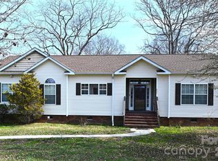 3951 Springs Rd, Conover, NC 28613