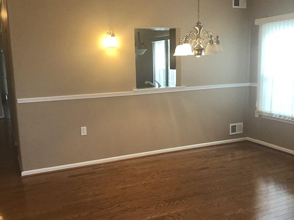 4th image of 9 Modena Court