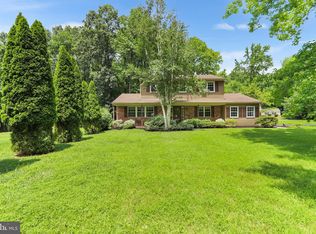 3827 Sharon Dr, Garnet Valley, PA 19060