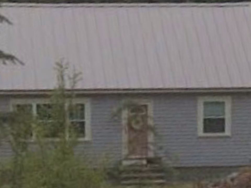2nd image of 9 Oak Dr