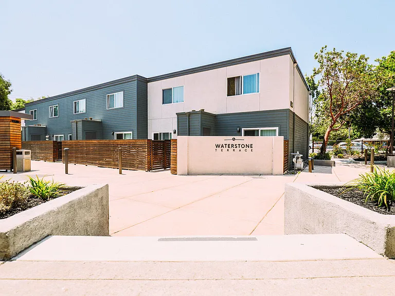 Waterstone Terrace — Photo 10
