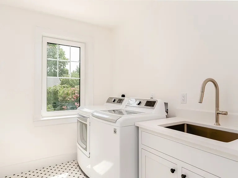 3903 Legation St NW — Photo 36