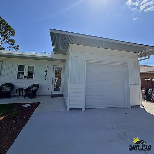 2419 India Palm Dr Photo 1