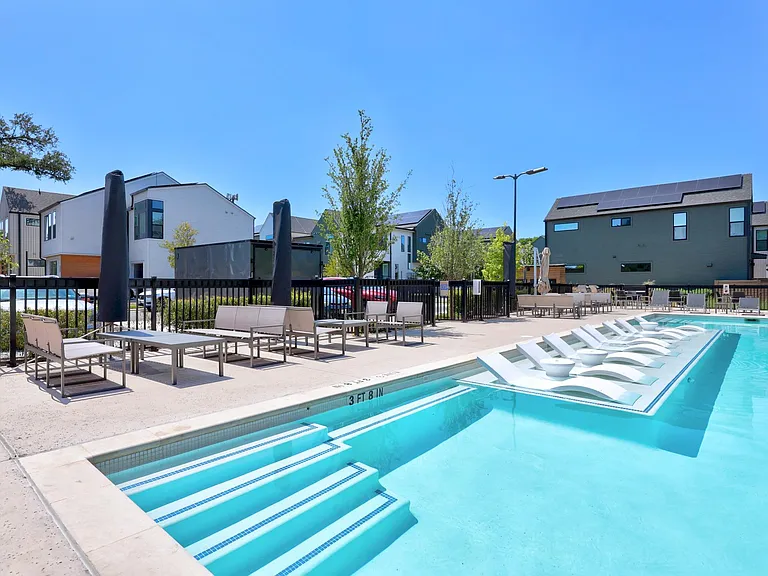 2200 McFly St #6102 — Photo 32