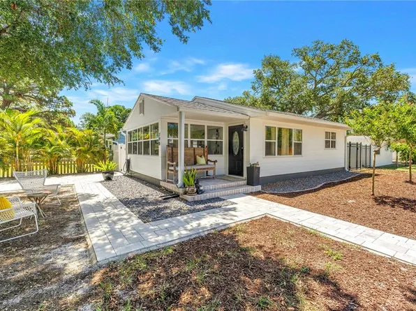 798 45th Ave N, Saint Petersburg, FL 33703