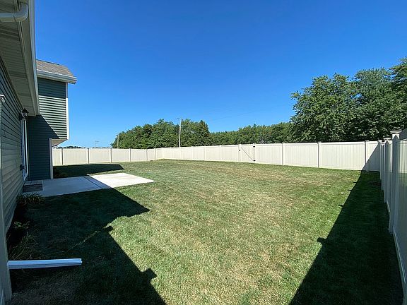 4th image of 15003 Ivy St