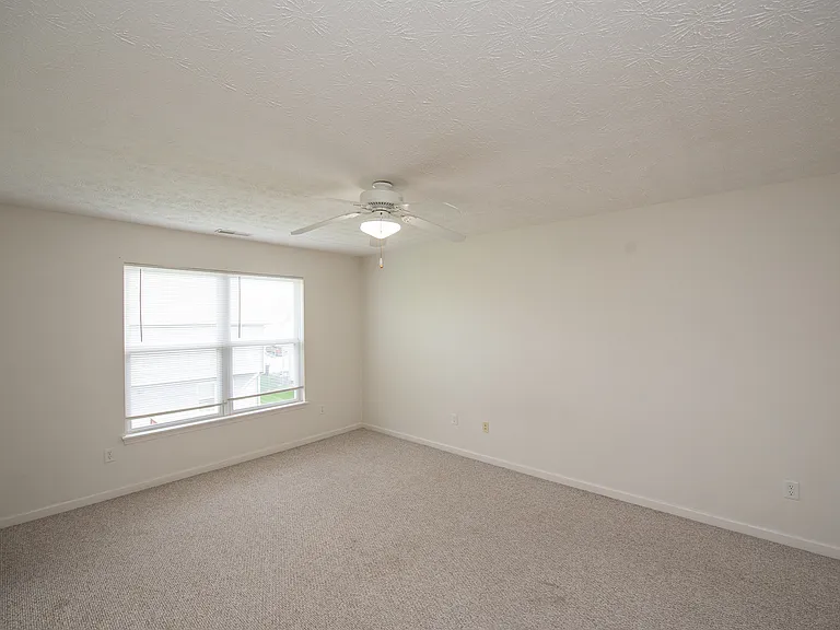 1940 Ellison Dr — Photo 19