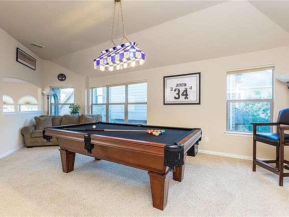 4th image of 524 Royal Glade Dr