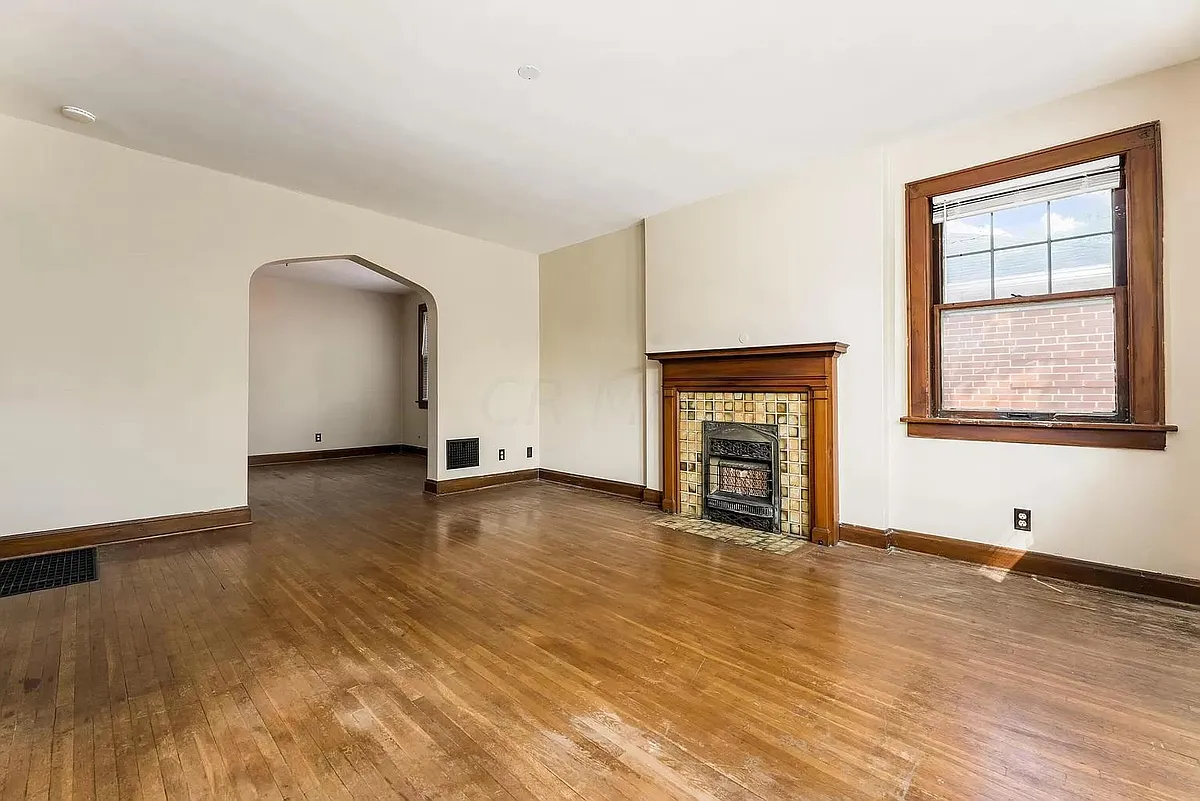 Building Photo - 3157 Indianola Ave